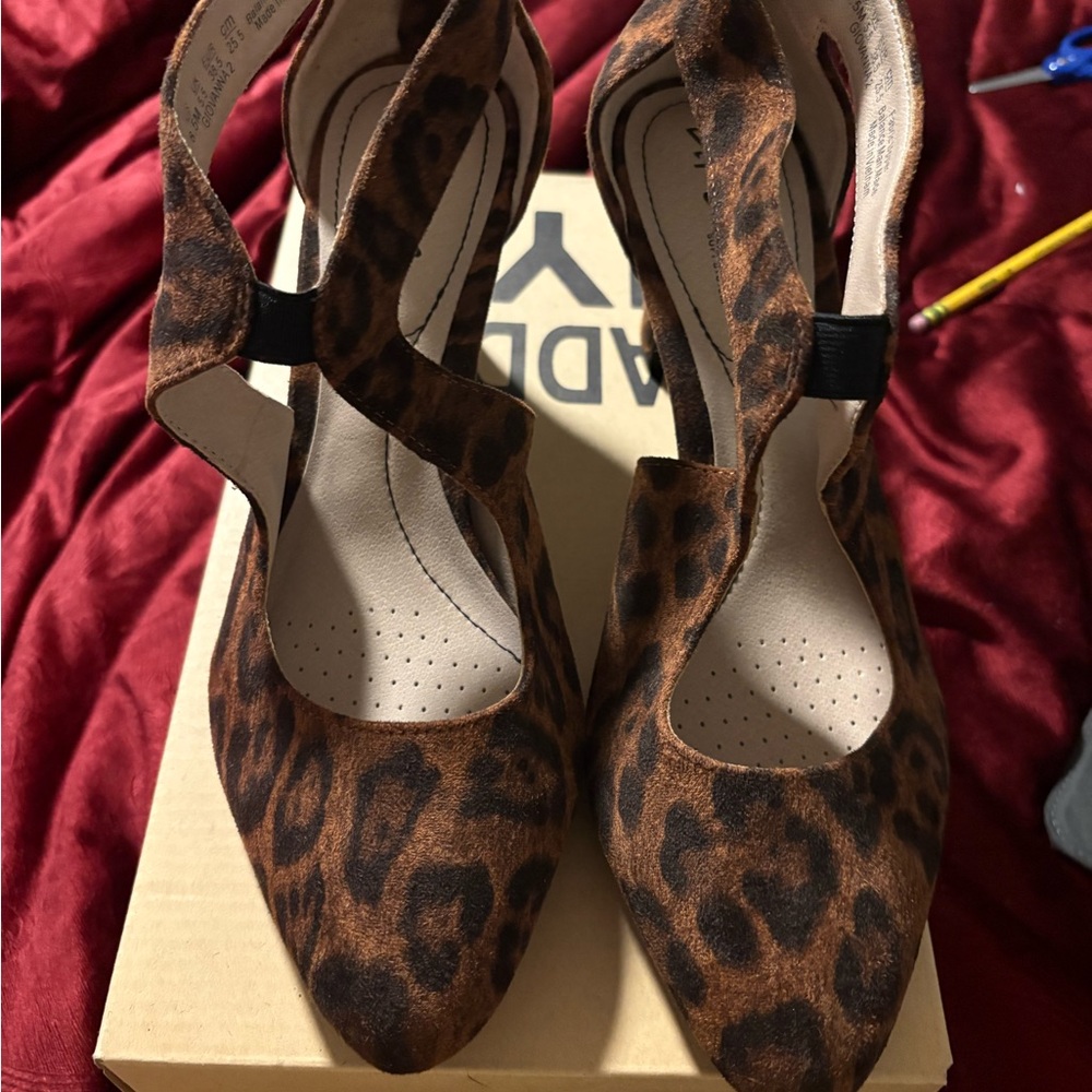 Life Stride Leopard Print Heels